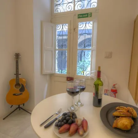 Cute And Modern Duplex In Ideal Location Rcas1-1 公寓 *