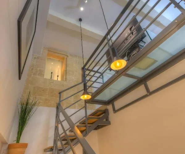 Apartamento Cute And Modern Duplex In Ideal Location Rcas1-1 *